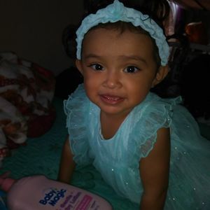 Meet your Posher, Alma